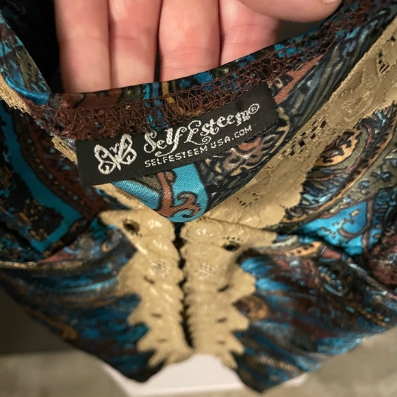 Lace Up Tank - Picture 2 of 5